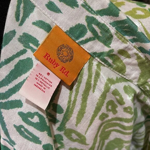 Ruby Red 8 Ombre Green Blue Button Down Top Classic Casual Animal Leaf Print - Picture 4 of 4